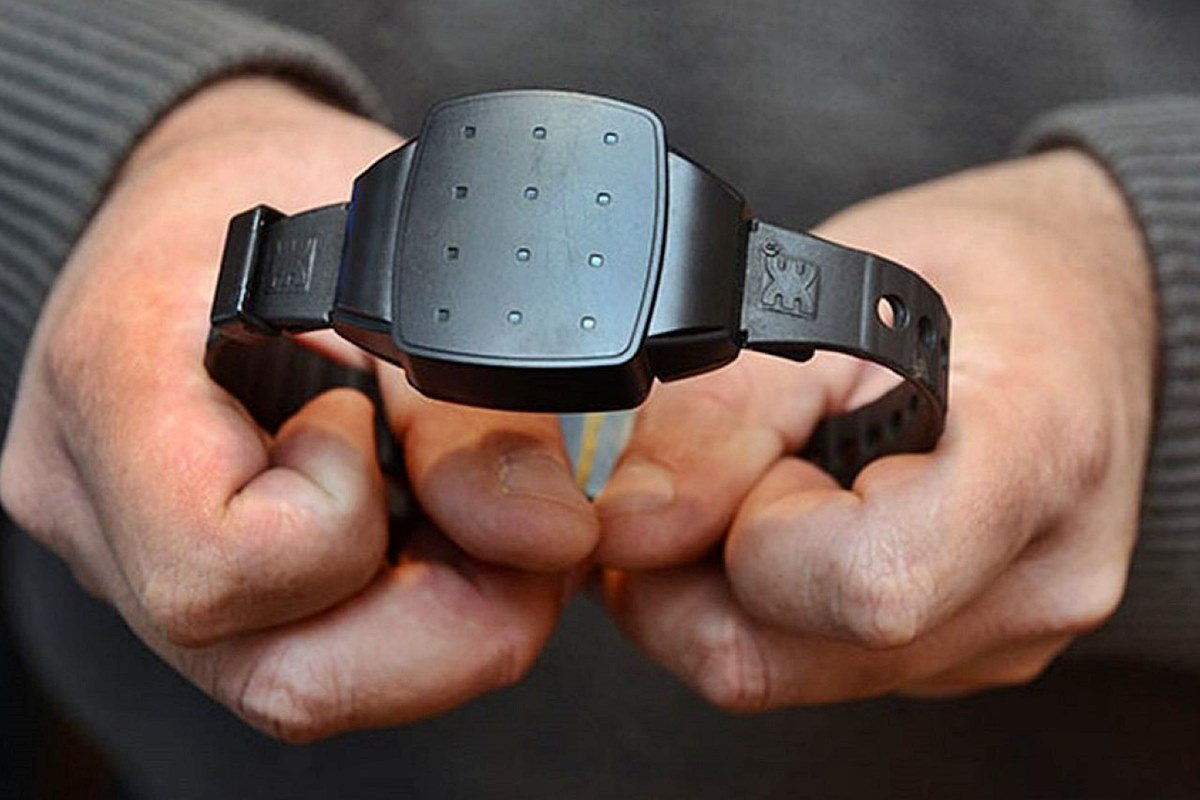 La mujer se habría quitado su tobillera electrónica.