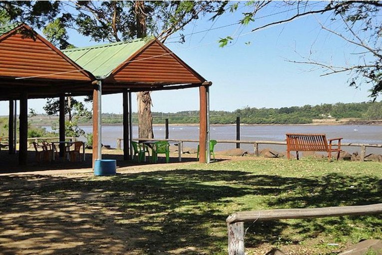 Azcue ponder&oacute; que con espacios como el de la Tortuga Alegre "estamos recuperando joyas del turismo entrerriano"