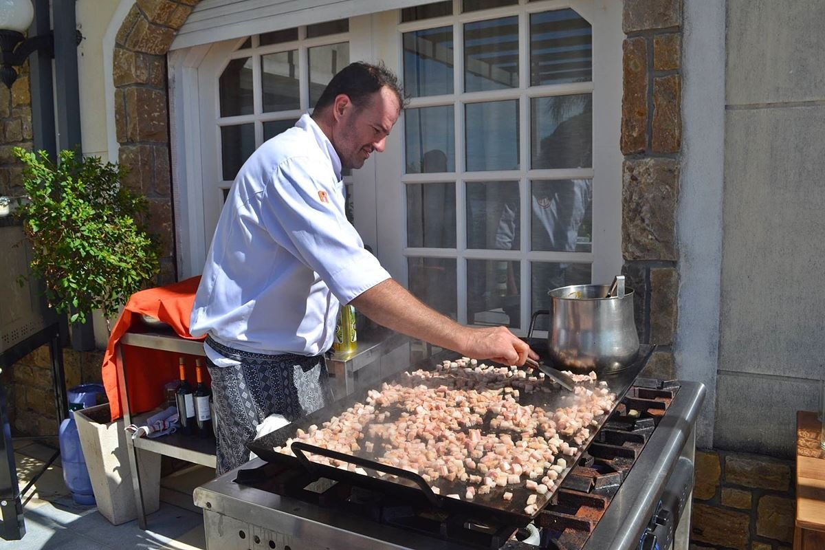 Echand&iacute;a pidi&oacute; extremar los cuidados y no realizar pagos ante promesas laborales.