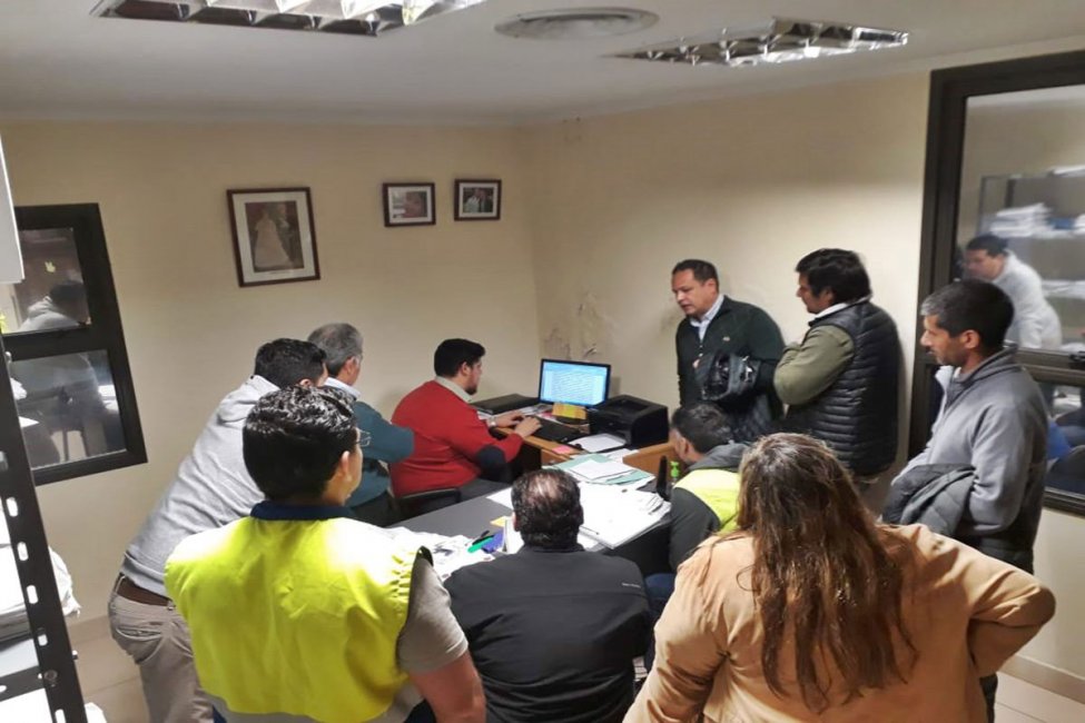 Los cesanteados de Egger formalizaron una intimaci&oacute;n a los representantes de la firma