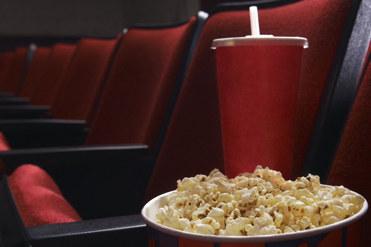 Dos películas bien pochocleras para esta semana en el Odeón. Dos películas bien pochocleras para esta semana en el Odeón.