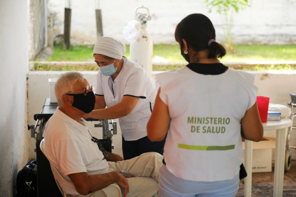 Aclaran por dónde ingresarán los mayores de 70 años que se vacunarán este jueves en Concordia