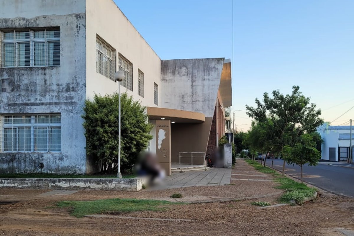 Se trata de la escuela Esteban Zorraqu&iacute;n.