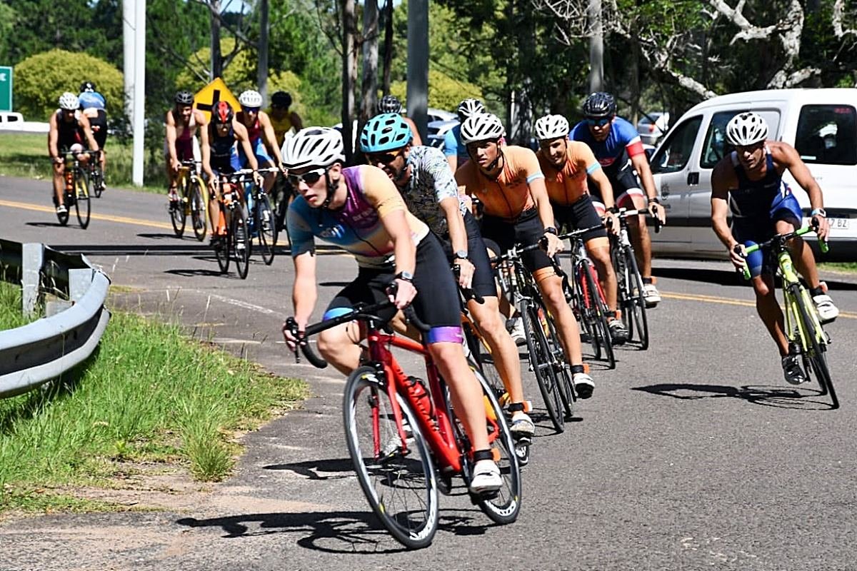 Sexta fecha del Triatl&oacute;n Internacional en Paran&aacute;