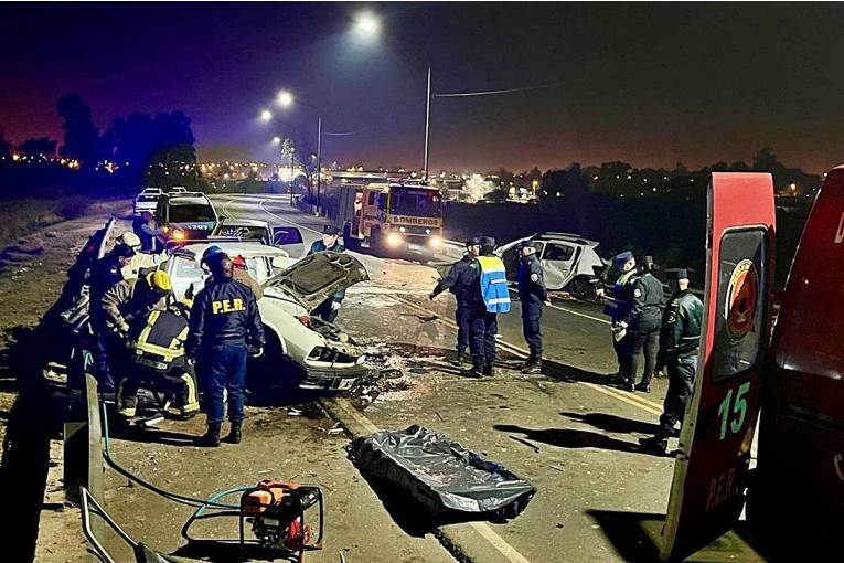 Cuatro heridos y un fallecido en un accidente sobre una de las avenidas de acceso a Concordia