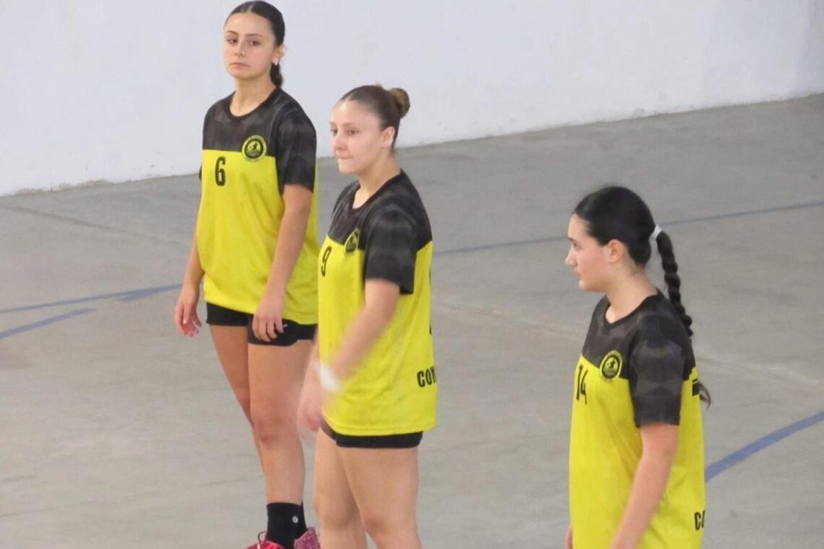 El Hanaball local se jugó en el gimnasio de la Escuela Comercio N°1. El Hanaball local se jugó en el gimnasio de la Escuela Comercio N°1.