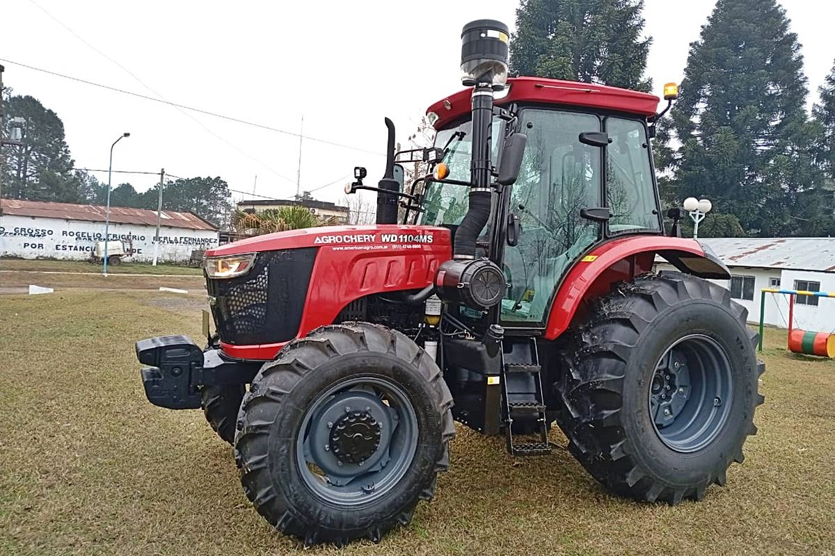 El tractor 0km incorporado por Estancia Grande. El tractor 0km incorporado por Estancia Grande.
