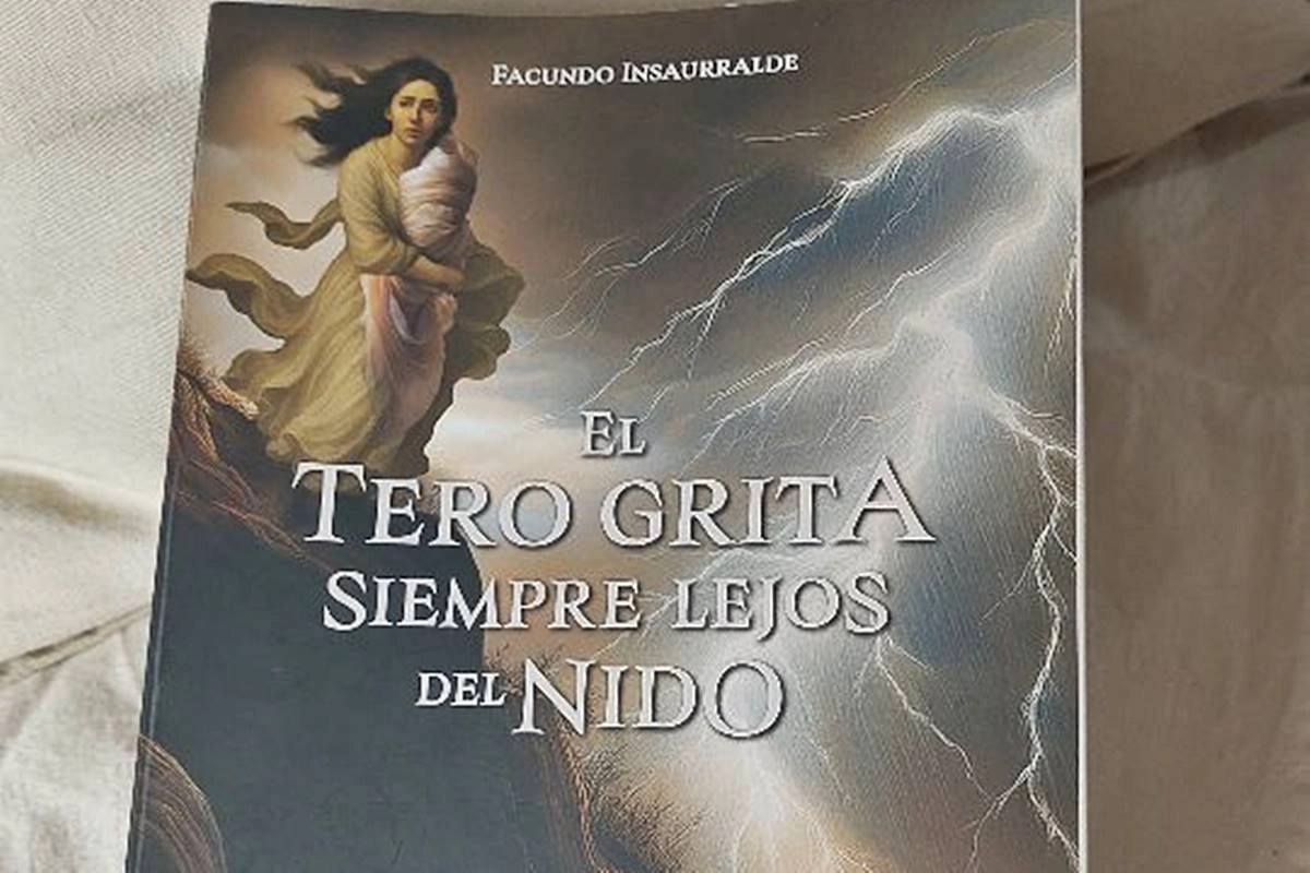 El tero grita siempre lejos del nido, del escritor concordiense. El tero grita siempre lejos del nido, del escritor concordiense.