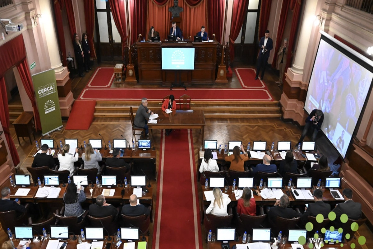 Se ratificó las modificaciones introducidas por el Senado. Se ratificó las modificaciones introducidas por el Senado.