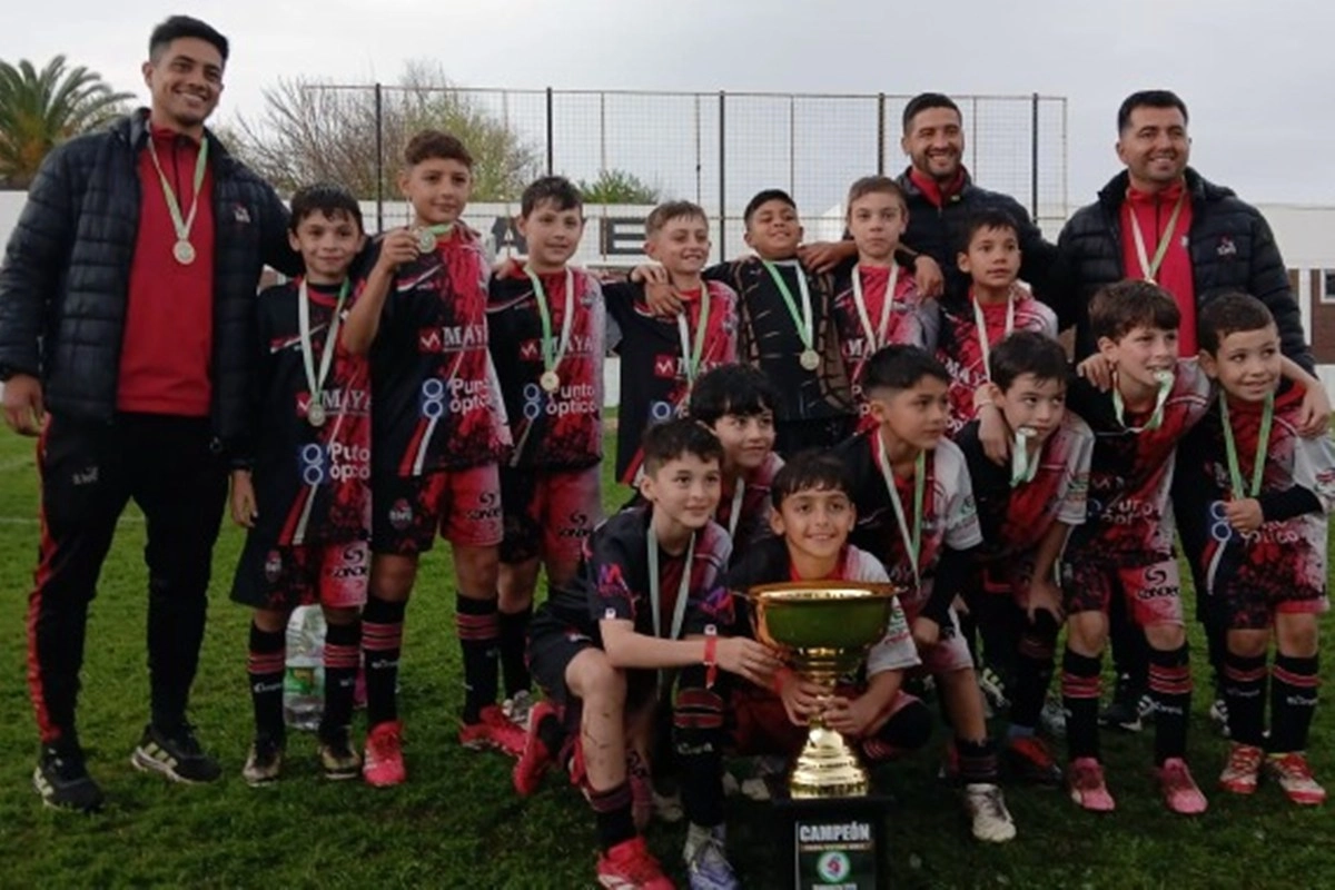 El elenco concordiense obtuvo la Copa Entre Rios 2015. El elenco concordiense obtuvo la Copa Entre Rios 2015.
