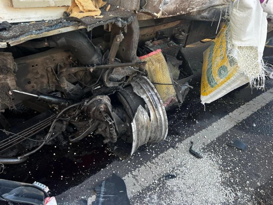 Una tercera persona result&oacute; herida.