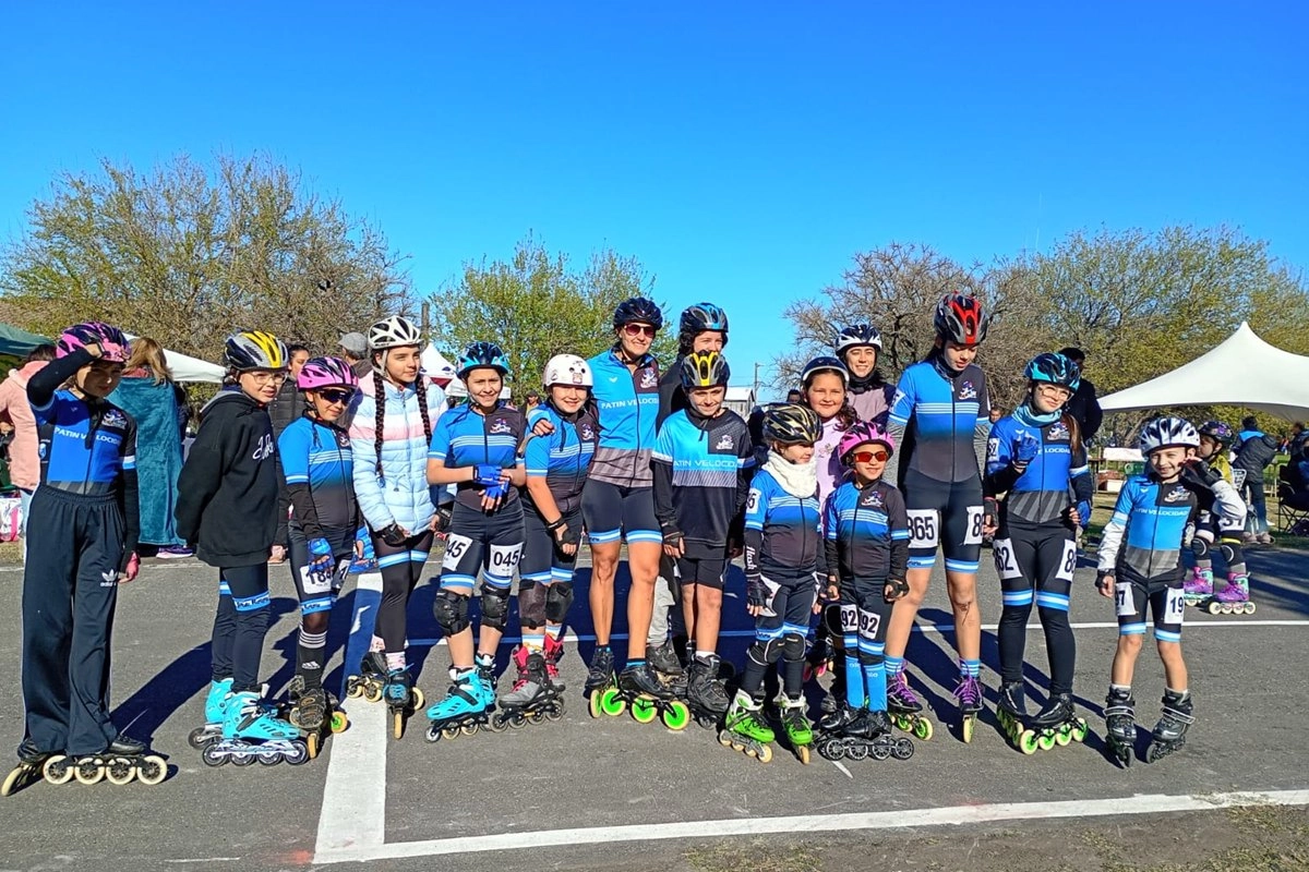 Gran actuación de patinadores concordienses en Victoria. Gran actuación de patinadores concordienses en Victoria.