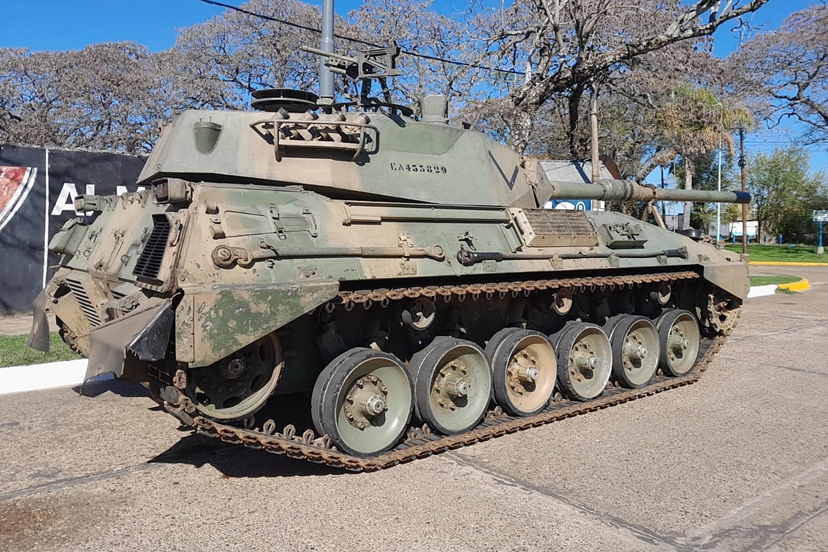 Uno de los blindados utilizados para las prácticas de este martes