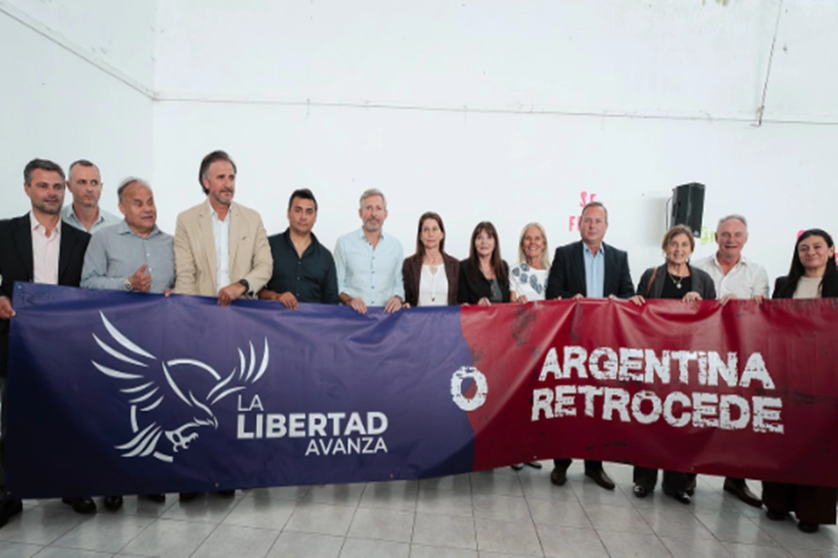 “El 26 de octubre vamos a defender el cambio en nuestra provincia”, enfatizó el gobernador. “El 26 de octubre vamos a defender el cambio en nuestra provincia”, enfatizó el gobernador.