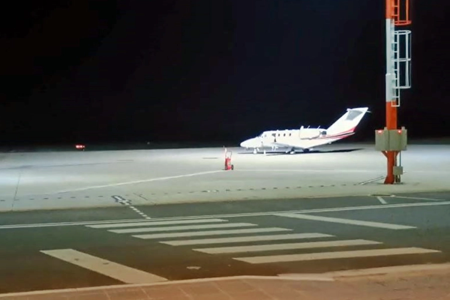 Dos aviones llegaron de CABA y una tercera de Córdoba.