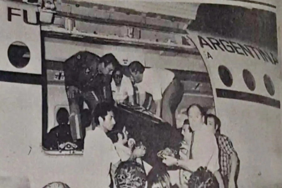 Los cuerpos de las v&iacute;ctimas llegando a la provincia de Corrientes