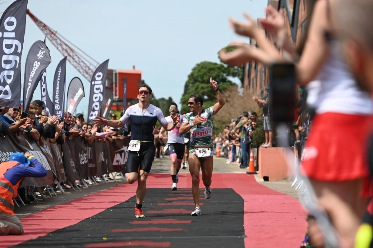 Ironman 5150 con atletas de 15 nacionalidades diferentes. Ironman 5150 con atletas de 15 nacionalidades diferentes.