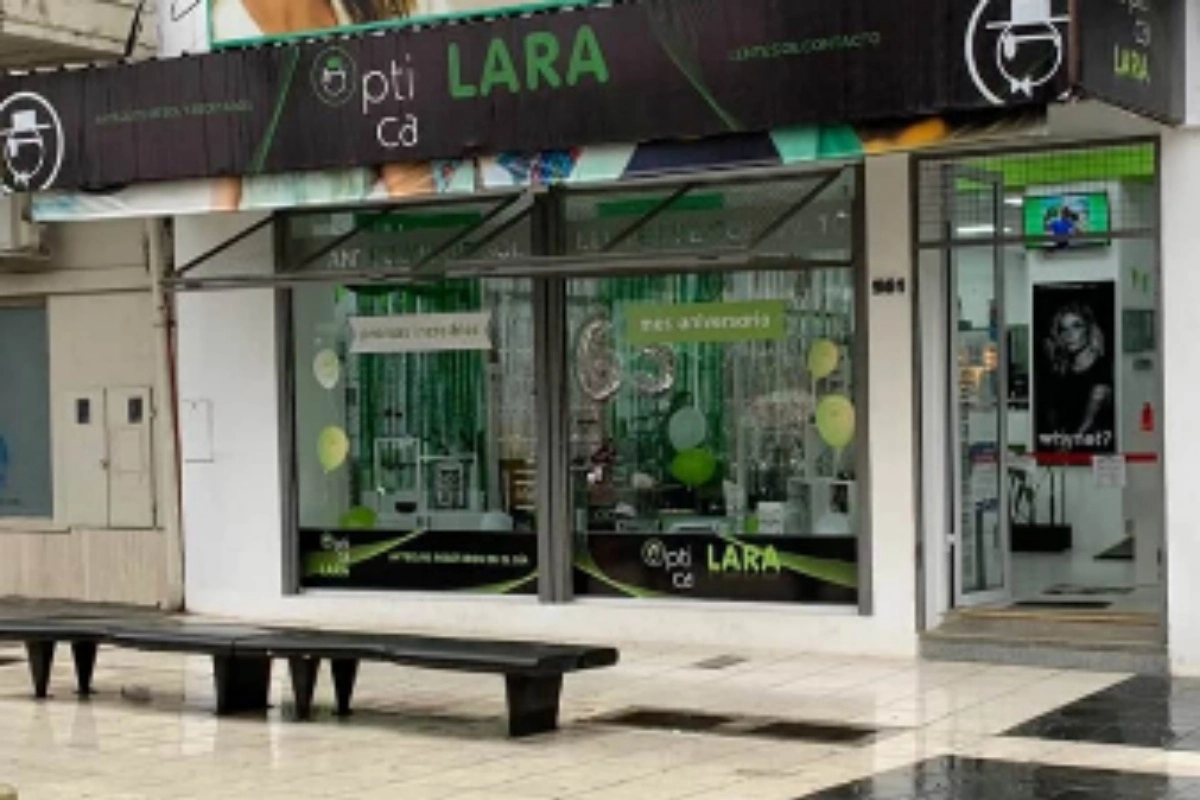 El nuevo local de Óptica Lara en la peatonal de calle Entre Ríos