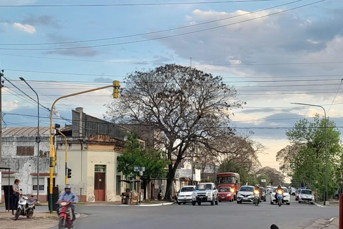 La esquina de Av. Tavella y Pte. Illia.