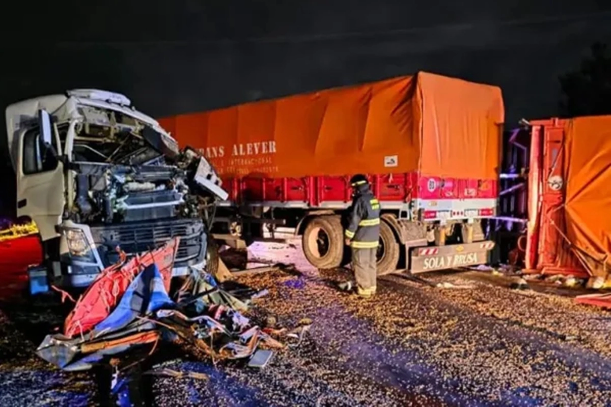 El concordiense sufrió fracturas en la cadera y en la pierna izquierda.