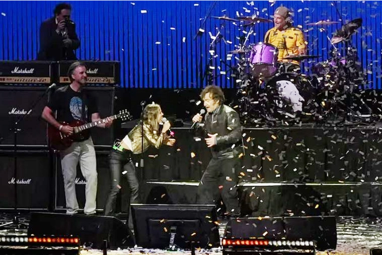 Leiva: "No puedo entender que un entrerriano estuvo tocando la guitarra en ese show"