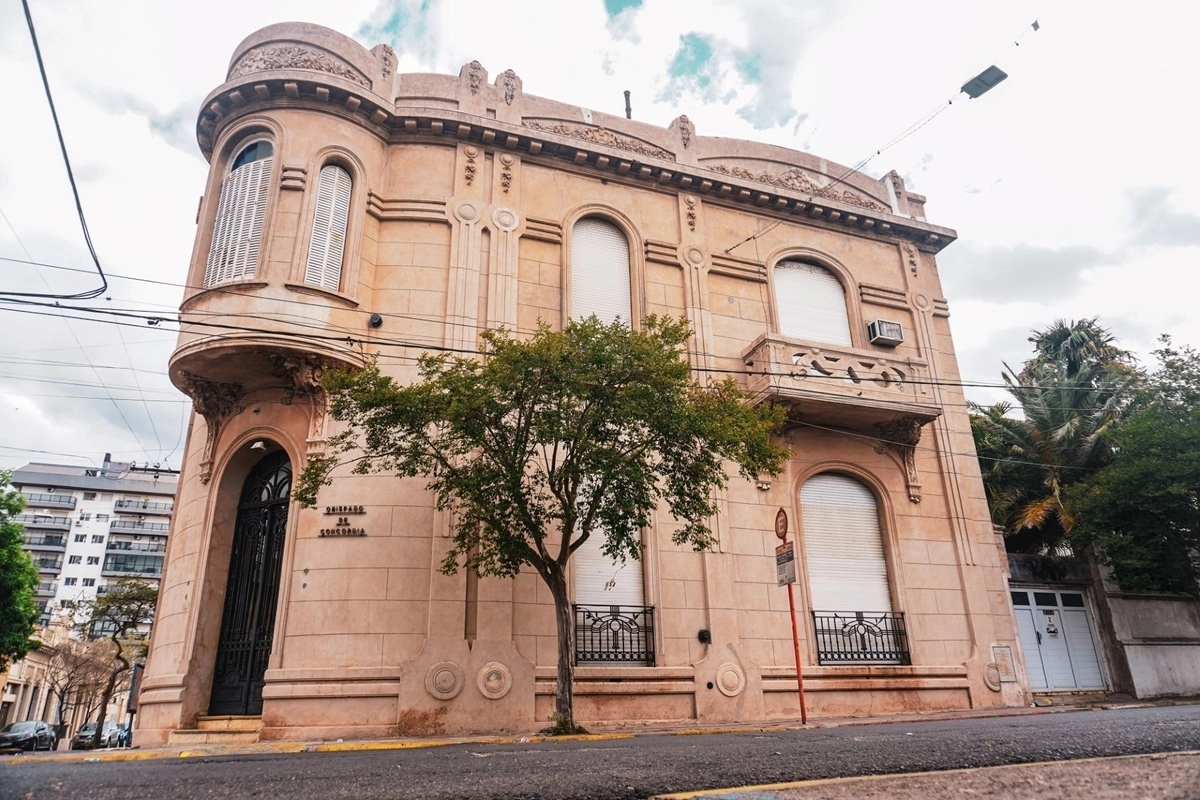 Sede del Obispado de Concordia, uno de los ejemplos de Art Noveau Sede del Obispado de Concordia, uno de los ejemplos de Art Noveau