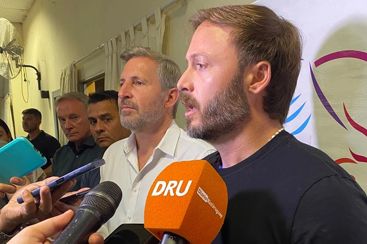 Rogelio Frigerio y Francisco Azcu&eacute;