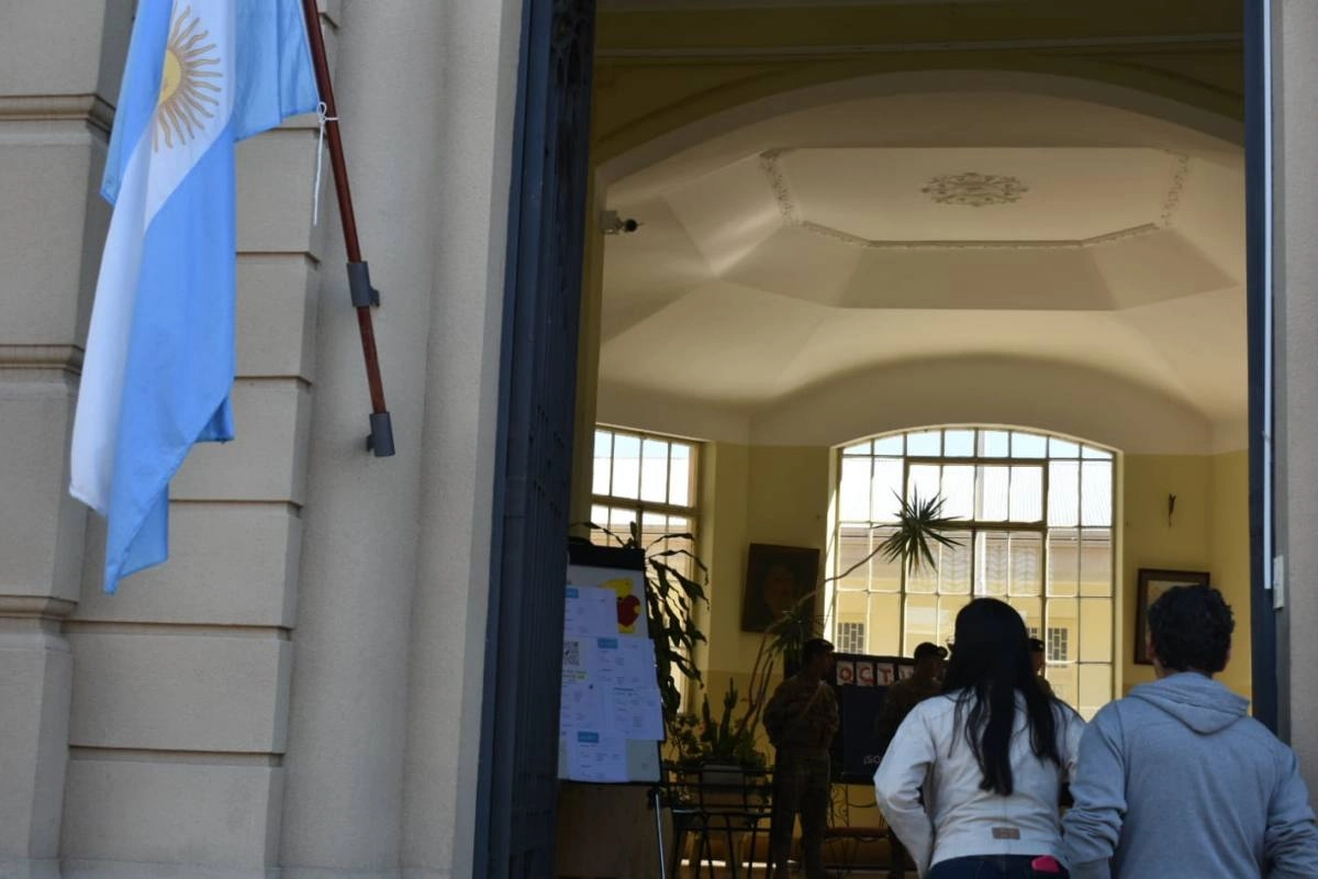 El no votar tiene que ser justificado El no votar tiene que ser justificado