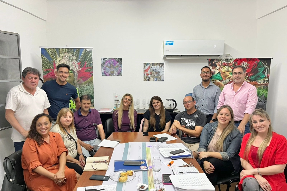 Los nombres que se incorporan. Los nombres que se incorporan.