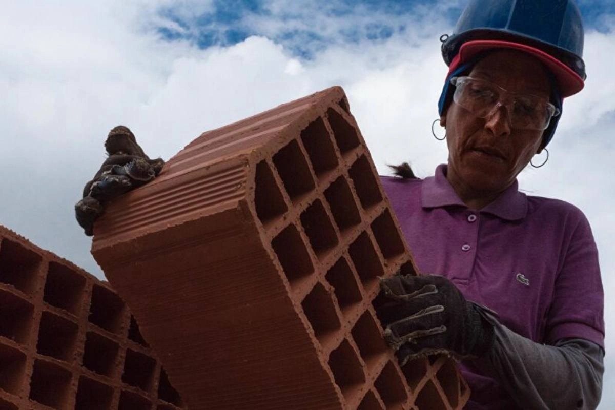 Mujeres Manos a la Obra.