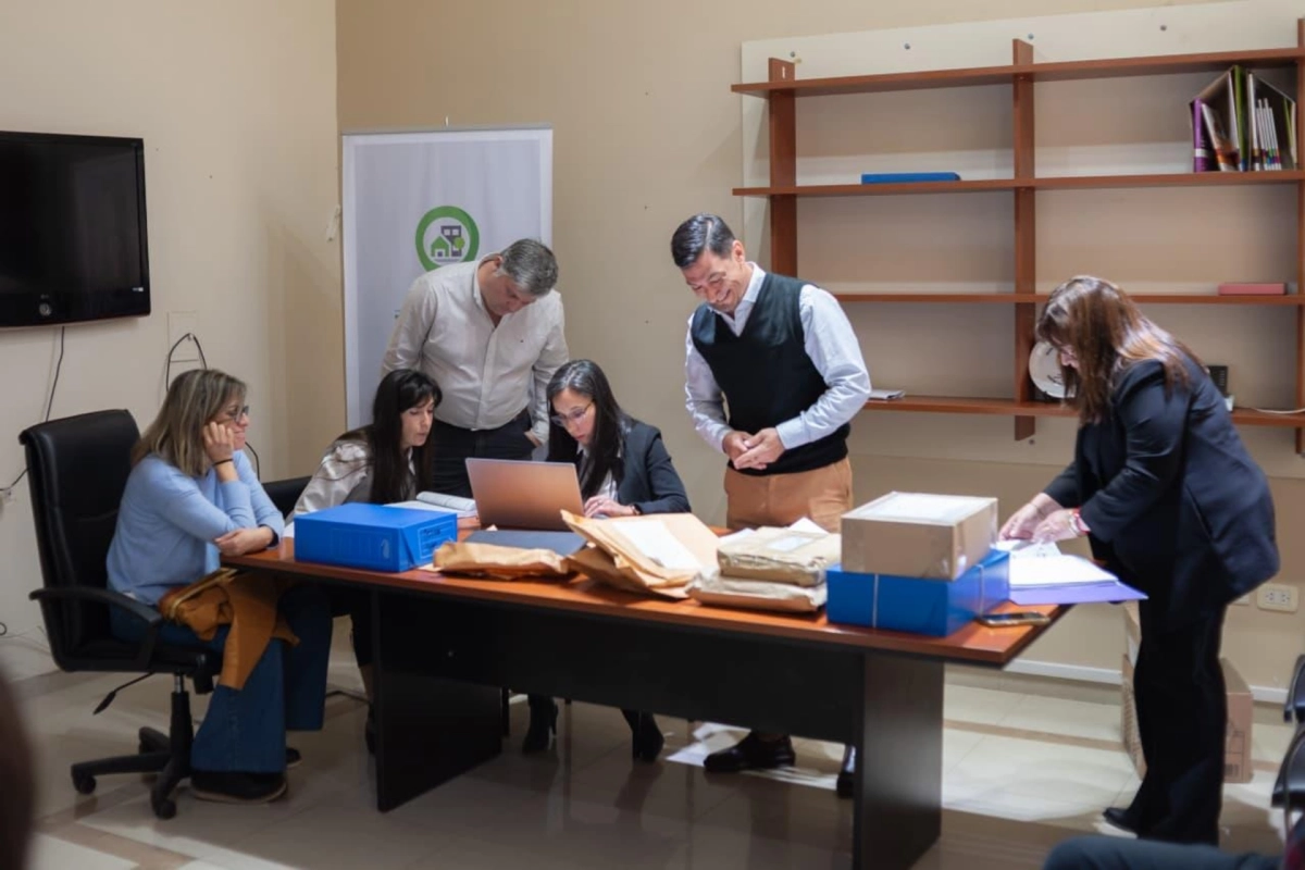 Según se comunicó, hubo cuatro ofertas económicas. Según se comunicó, hubo cuatro ofertas económicas.