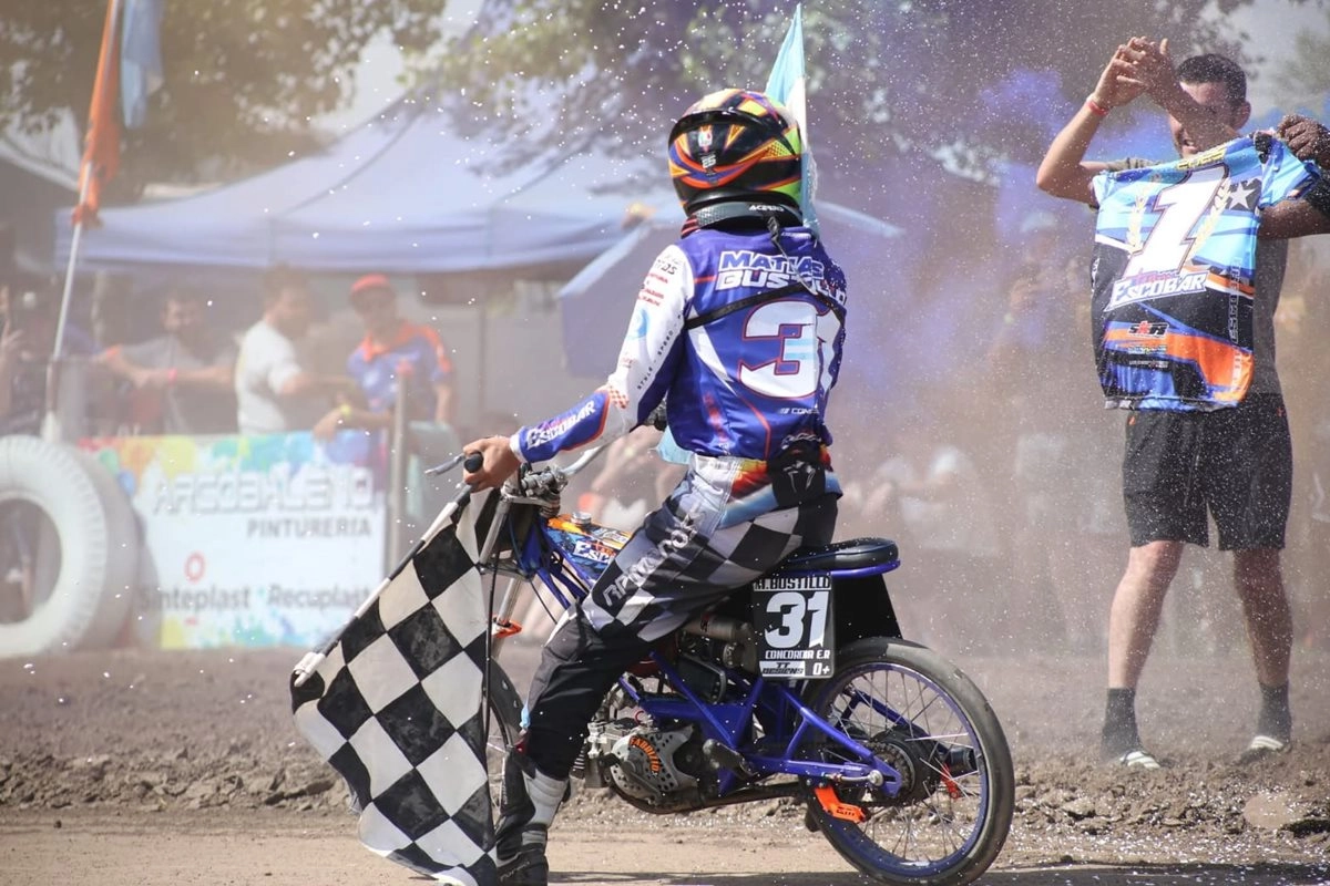 Triunfo y campeonato para el concordiense Matias Bustillo.