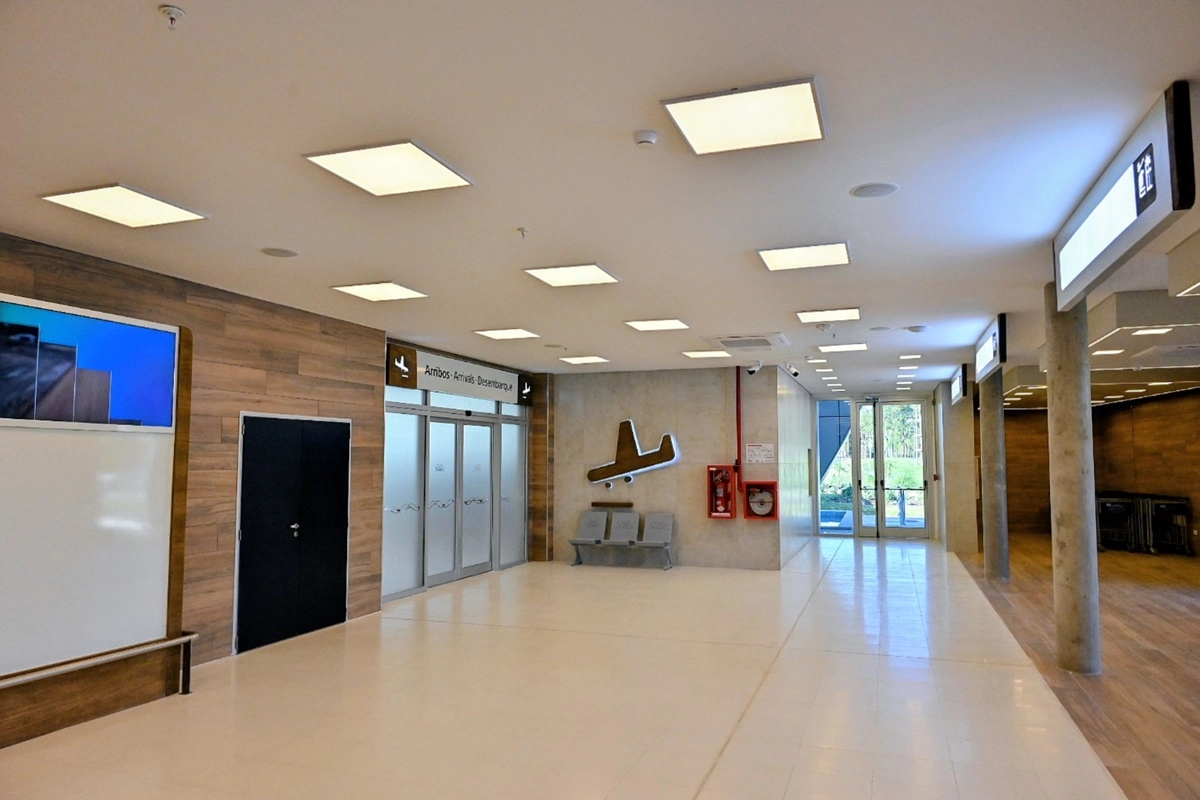 Instalaciones interiores del nuevo aeropuerto de Concordia