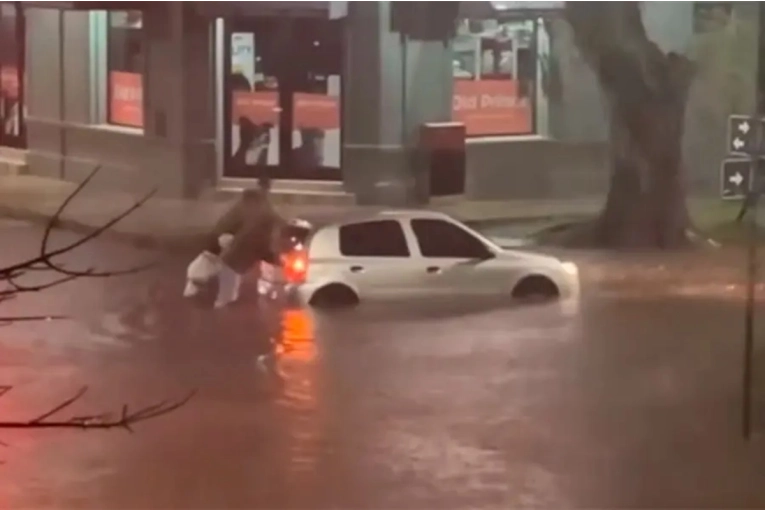 El temporal que azotó Entre Ríos causó destrozos en diferentes puntos de la provincia