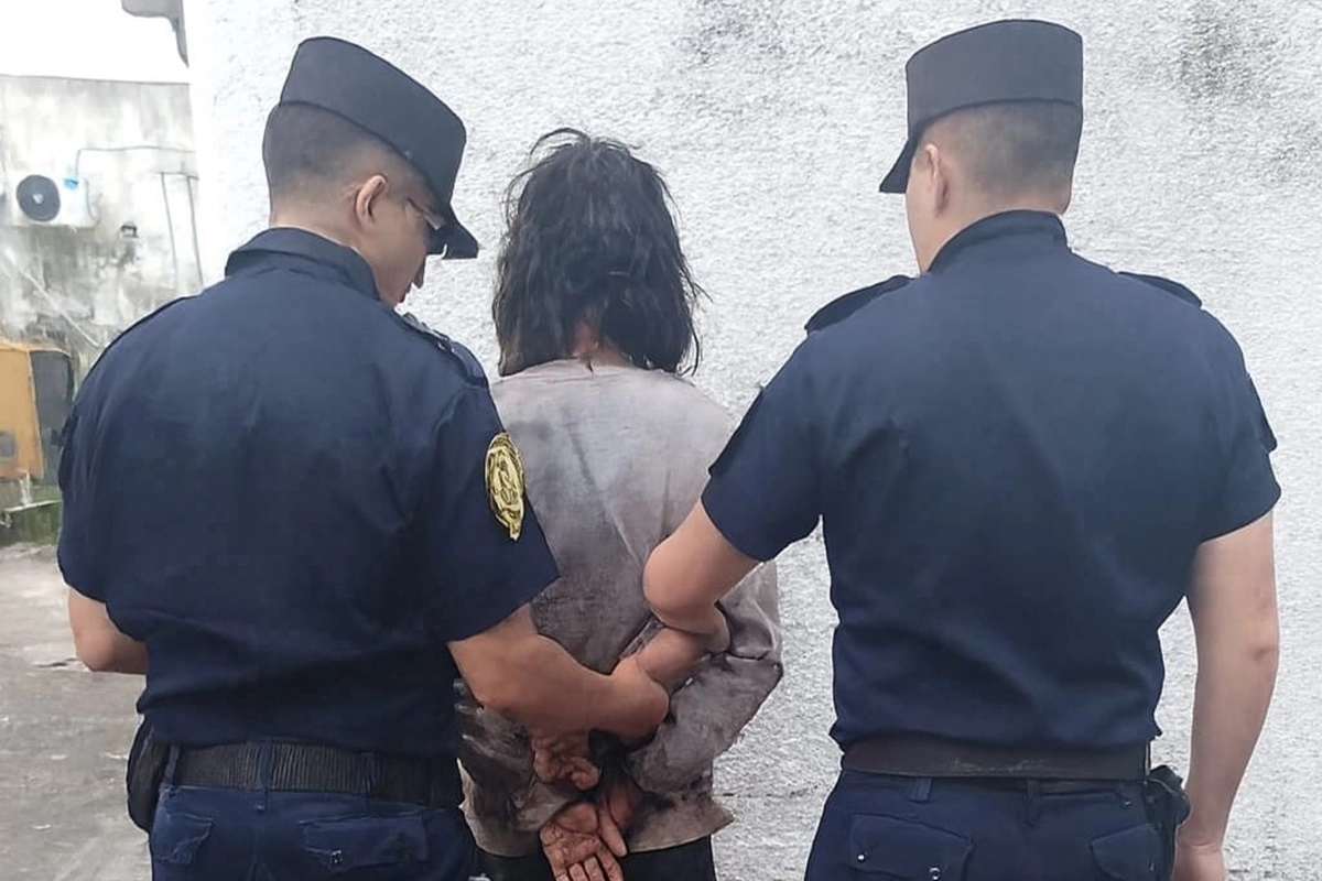 La caja registradora fue localizada, aunque sin el dinero sustraído.