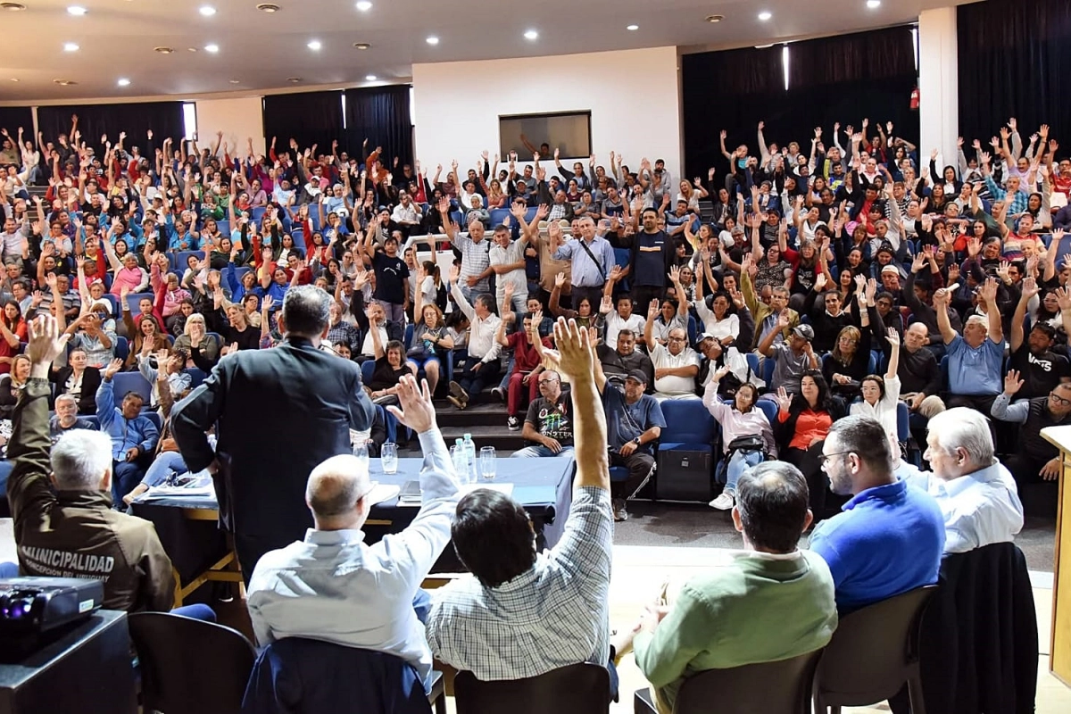 Trabajadores decidieron  continuar con la Mutual Municipal.
