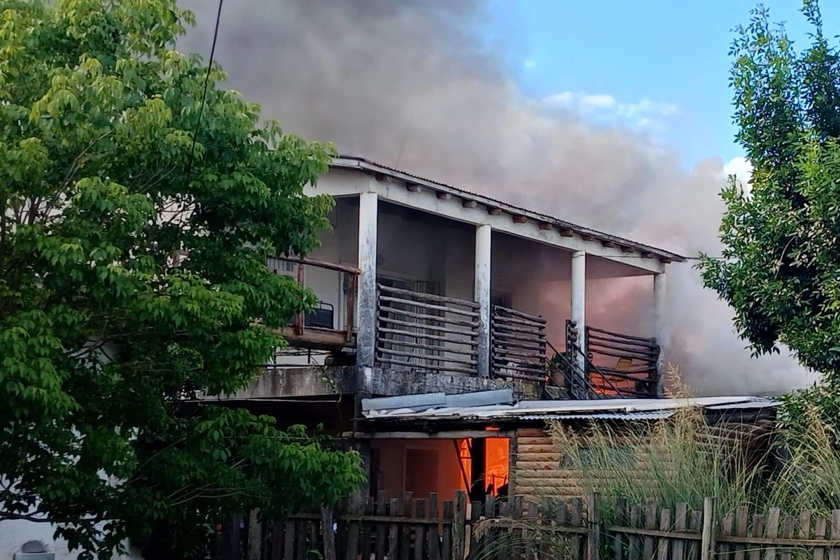 El incendio ocurri&oacute; durante a tarde del domingo