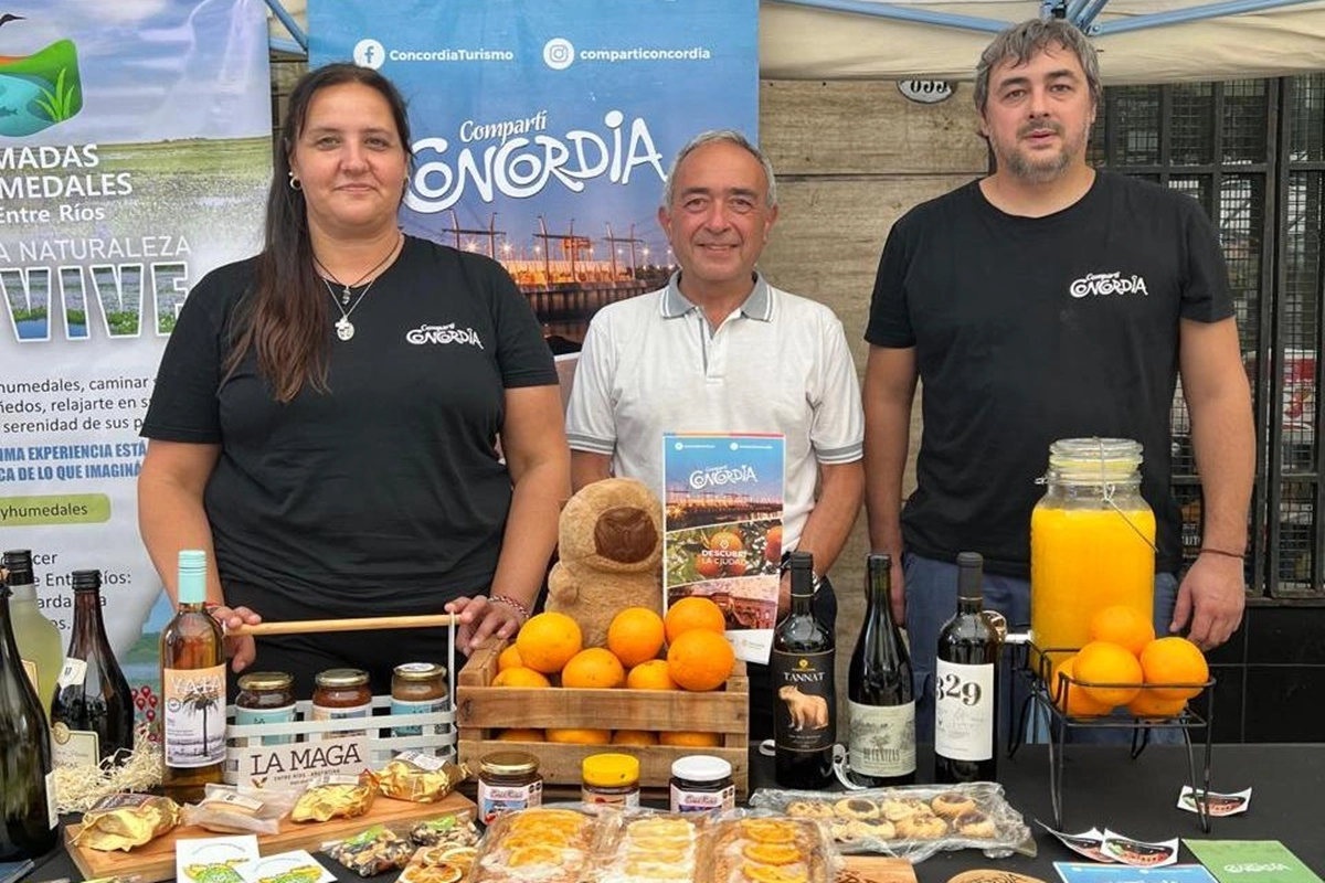 En la oportunidad se promocion&oacute; la puesta marcha de los vuelos comerciales en el Aeropuerto.