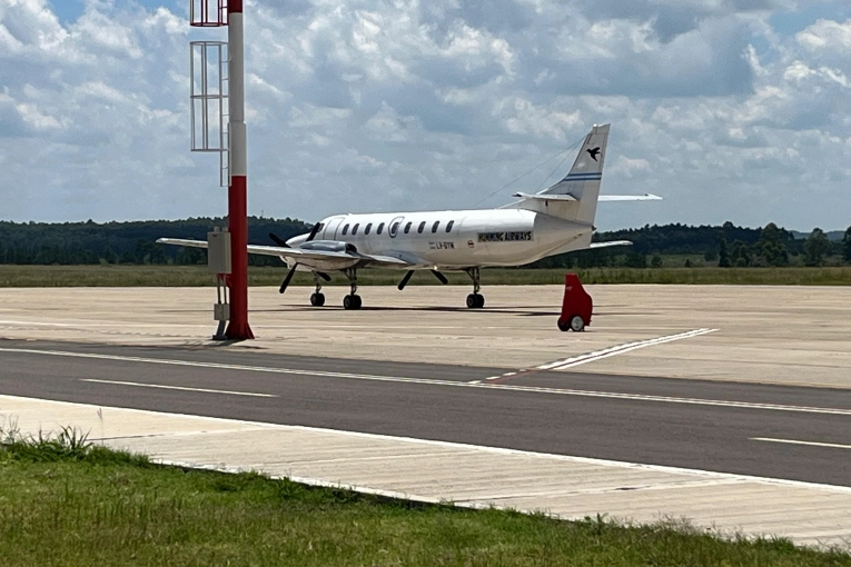 Humming Airways lanzó un descuento para estudiantes y sigue en carpeta una ruta Concordia - Paraná