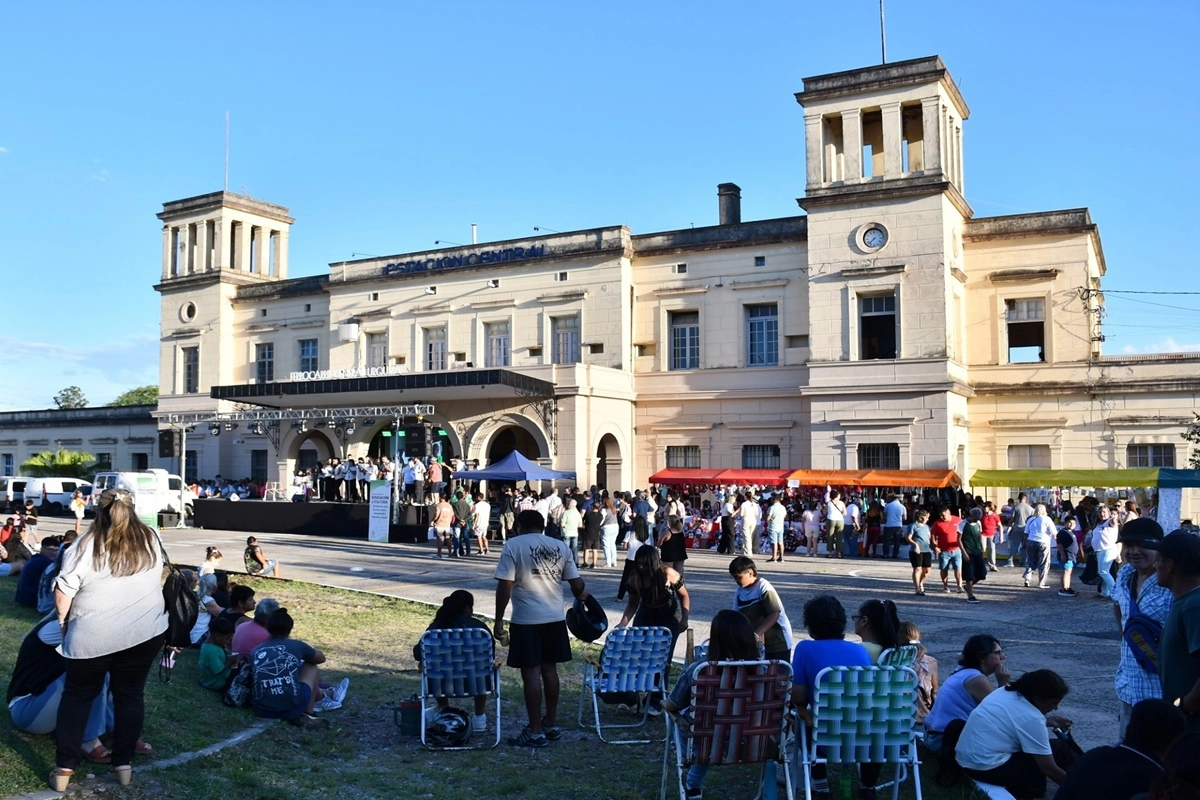 Los talleres abarcaron diversas temáticas educativas y culturales.