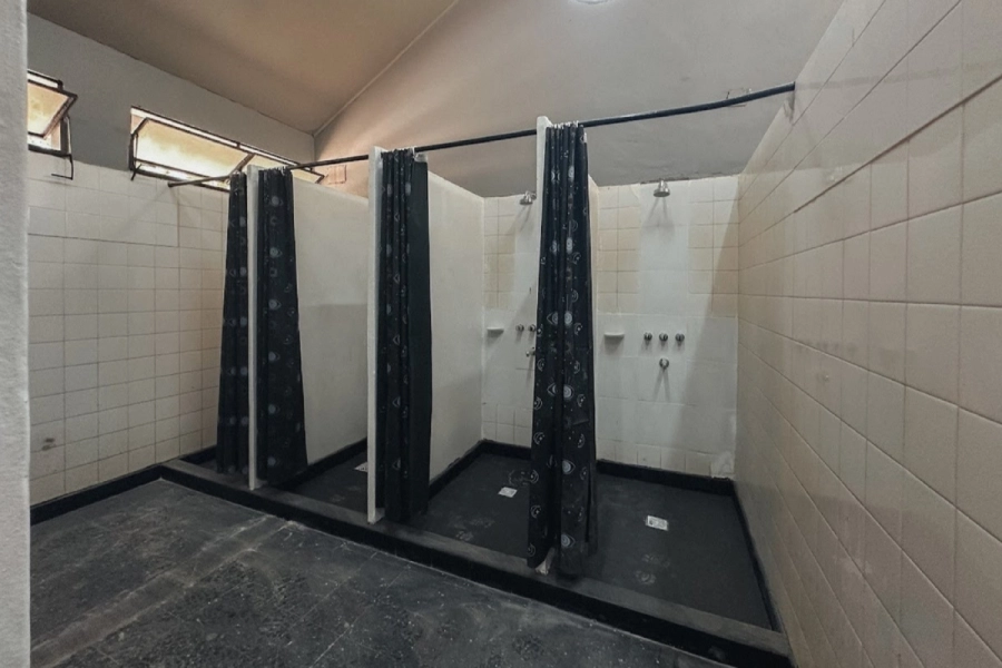 Puesta en valor de los baños del camping