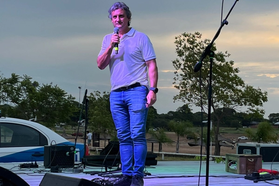 Intendente de Federaci&oacute;n, Ricardo Bravo