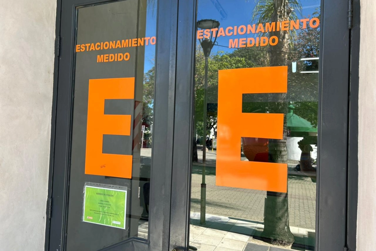Los interesados deber&aacute;n dirigirse a la oficina de Estacionamiento Medido.