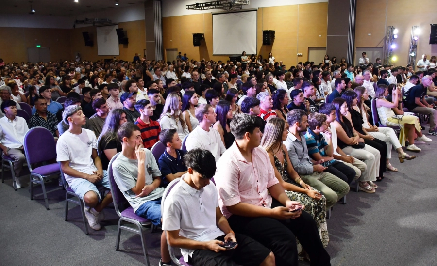 M&aacute;s de 100 deportistas fueron reconocidos.