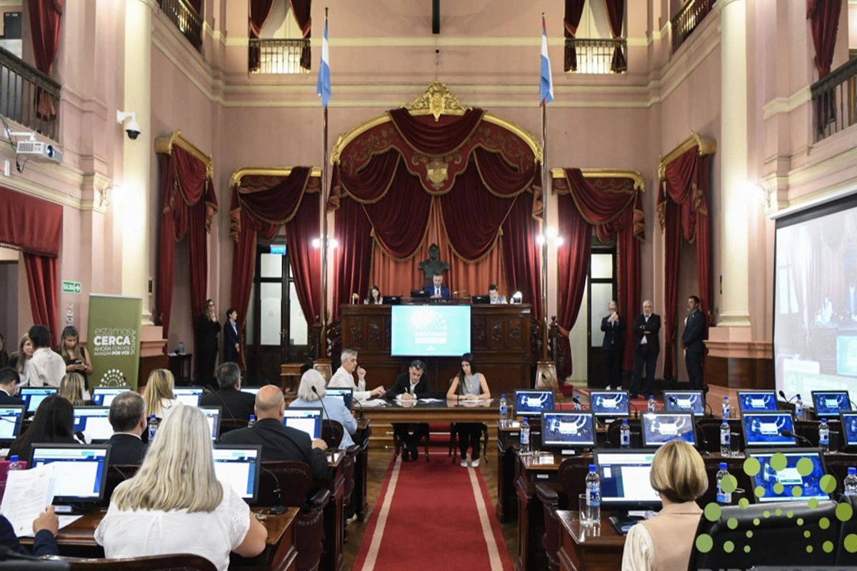 Se posterg&oacute; el tratamiento del juicio pol&iacute;tico a la vocal Susana Medina.