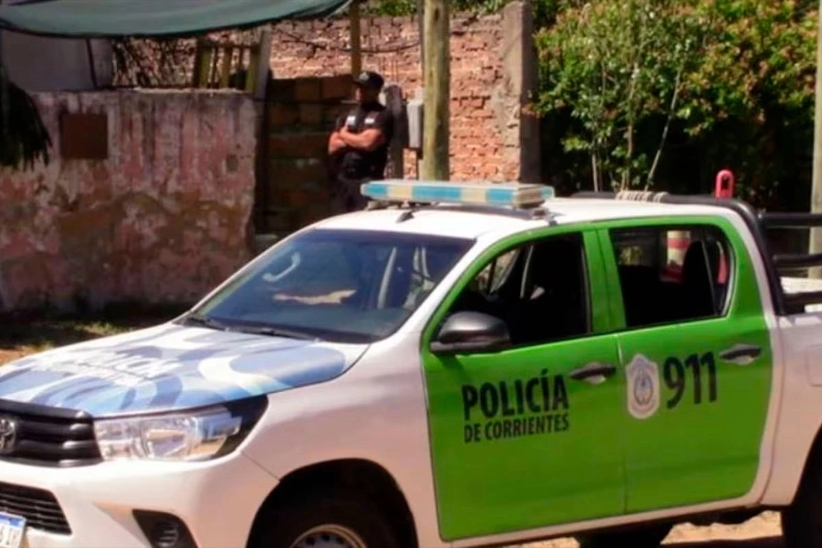 Los delincuentes huyeron en un Chevrolet Agile gris por la Autov&iacute;a 14.