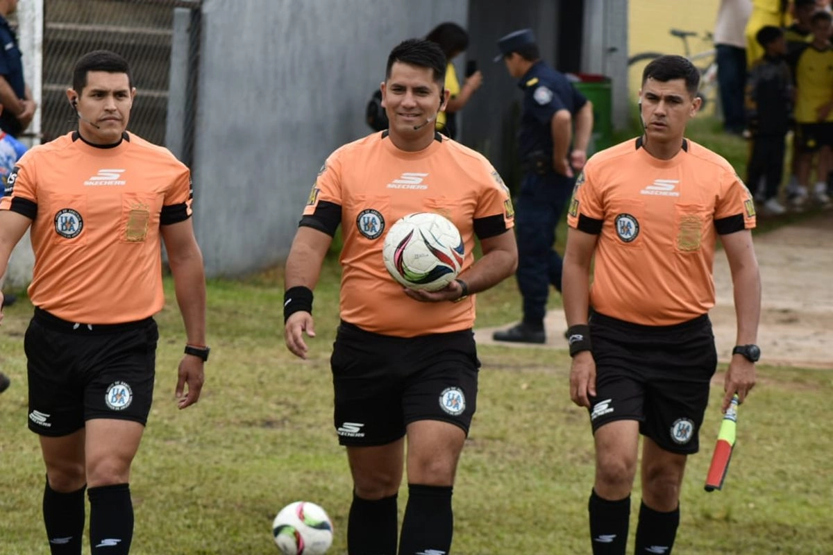 La LCF abri&oacute; la inscripci&oacute;n para &aacute;rbitros.