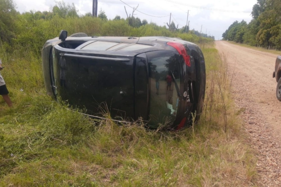 El rodado termin&oacute; detenido sobre su lado izquierdo.