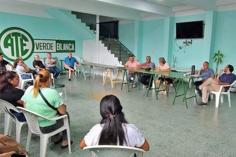 ATE Concordia se suma a la movilizaci&oacute;n por los contratos municipales ca&iacute;dos y exige "inmediata reicorporaci&oacute;n"