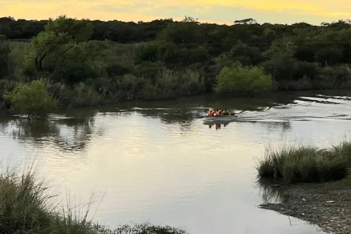 Se suman buzos de la localidad de Chajar&iacute; a la b&uacute;squeda del entrerriano.